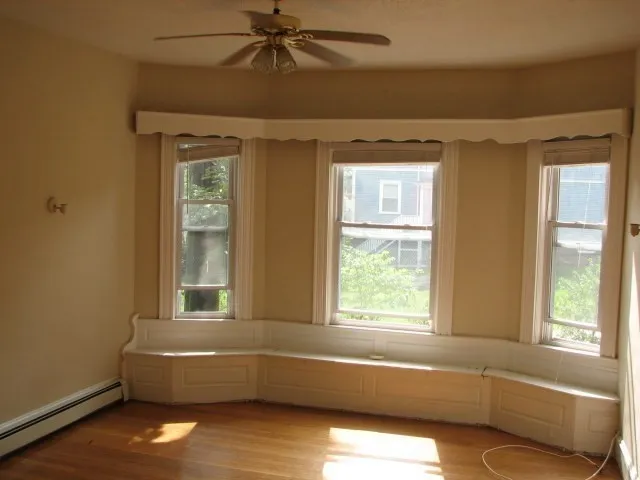 3 bed, 1 bath apartment for rent at 00 Crawford St Unit 1, Roxbury — photo 2 of 4