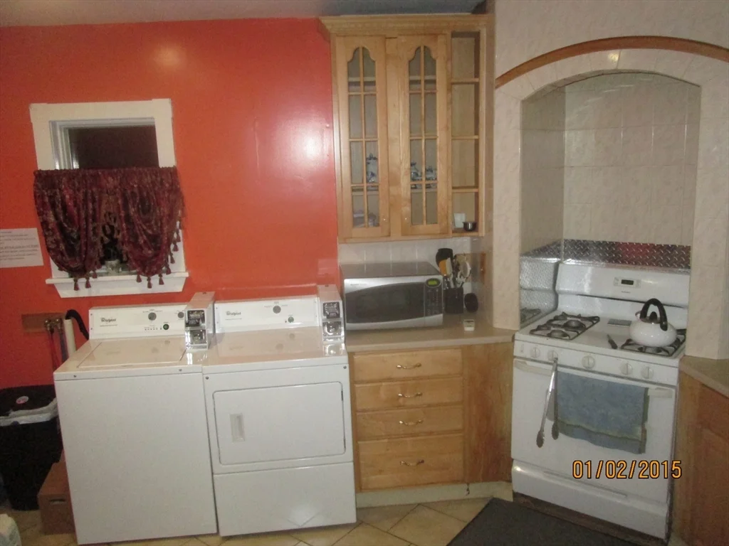 1 bed, 1 bath apartment for rent at 00 Mountain Unit 0, Dorchester — photo 2 of 5