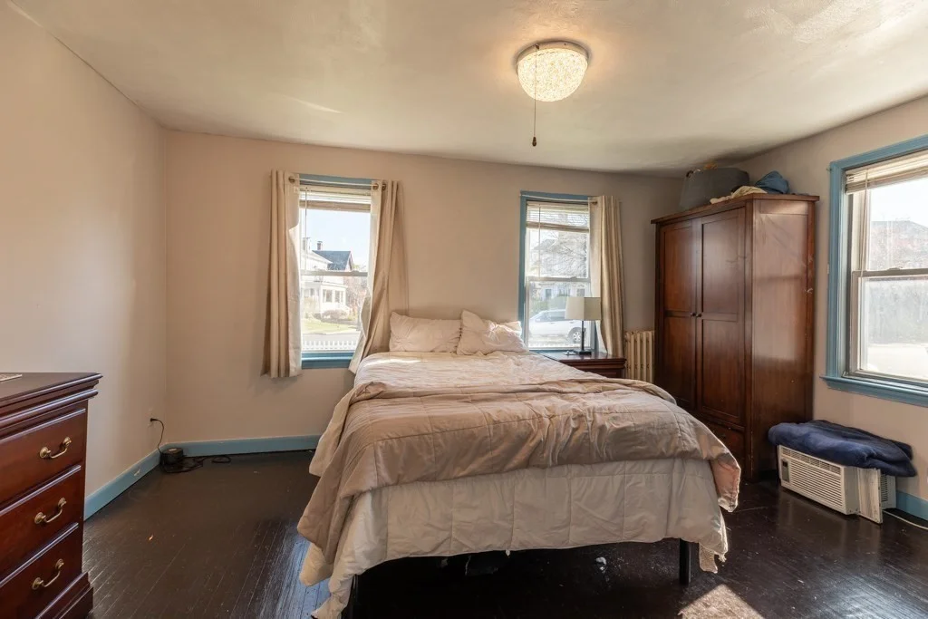 3 bed, 2 bath apartment for rent at 00 Ocean St Unit 0, Lynn — photo 22 of 41