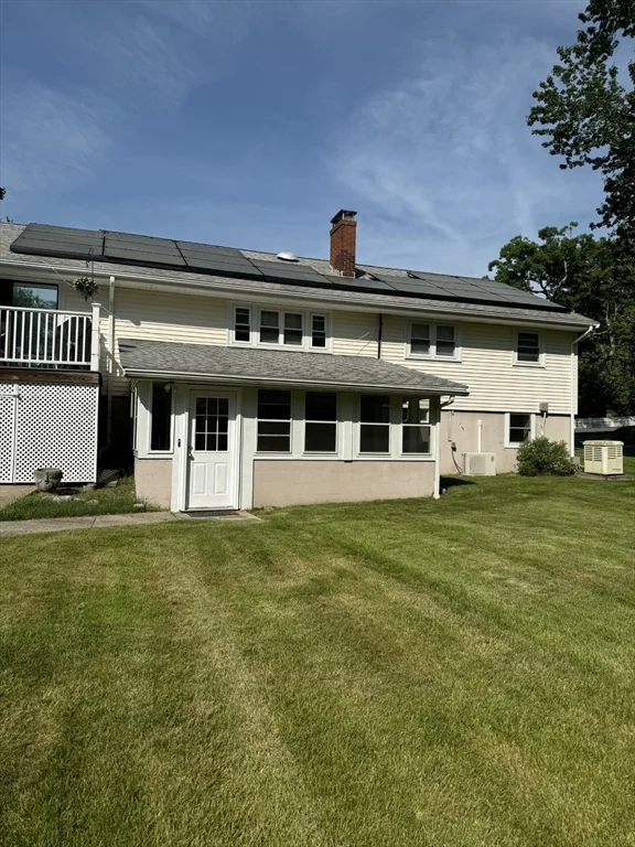 1 bed, 1 bath apartment for rent at 00 Pine Street With Heat & Electr Unit 1, Weymouth — photo 1 of 18