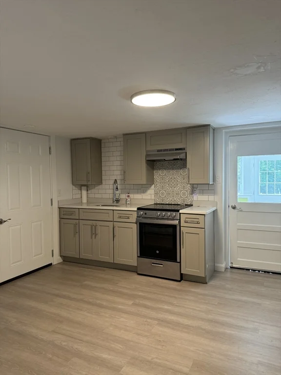 1 bed, 1 bath apartment for rent at 00 Pine Street With Heat & Electr Unit 1, Weymouth — photo 10 of 18