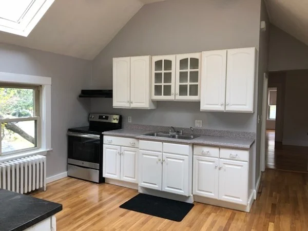 2 bed, 1 bath apartment for rent at 000 Cedar St Unit 2, Oakdale — photo 1 of 11