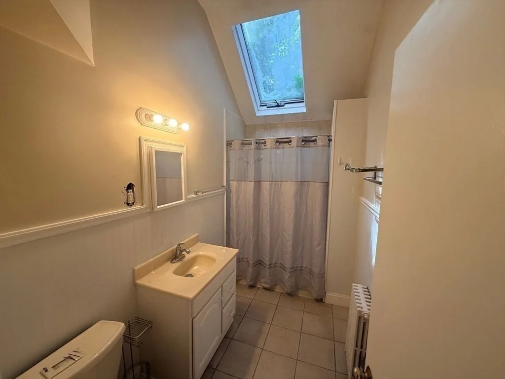 2 bed, 1 bath apartment for rent at 000 Cedar St Unit 2, Oakdale — photo 9 of 11
