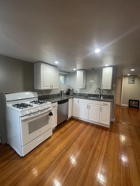 1 bed, 1 bath apartment for rent at 000 Shirley St Unit 1, Winthrop Beach — photo 1 of 19