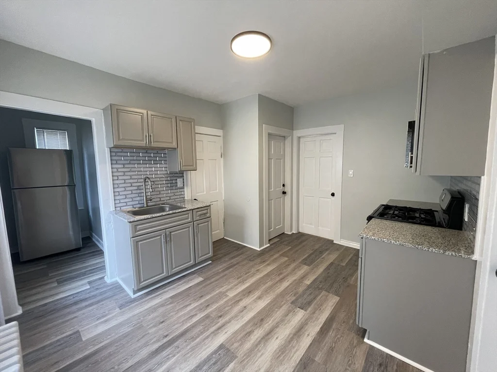 2 bed, 1 bath apartment for rent at 1-3 Brookvale St Unit 1, Dorchester — photo 3 of 11
