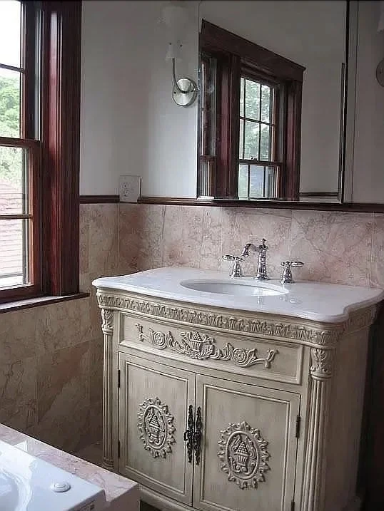 4 bed, 3 bath apartment for rent at 1-3 Longfellow Rd Unit 2, West Cambridge — photo 8 of 13