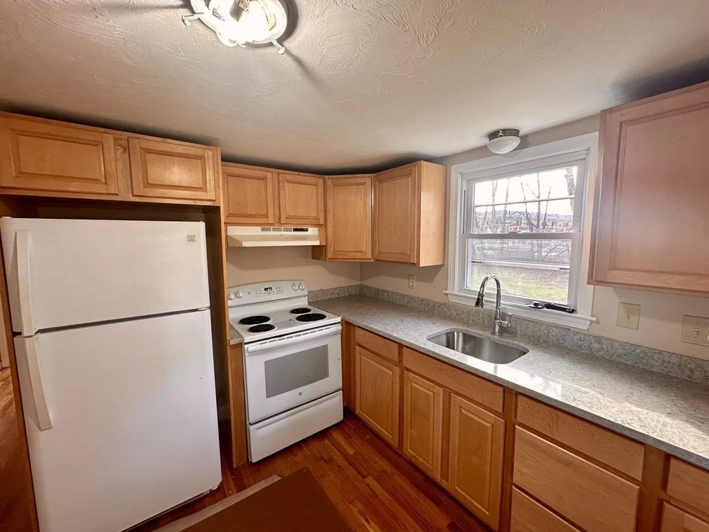 2 bed, 1 bath apartment for rent at 1-3 Perkins Ave Unit 1, Mansfield — photo 2 of 19