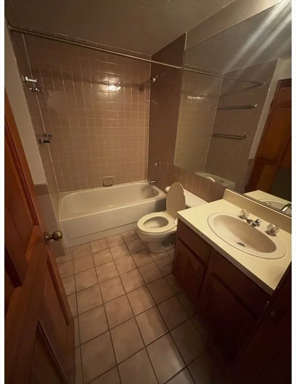 2 bed, 2 bath apartment for rent at 1 A Unit 303, Hull — photo 15 of 22
