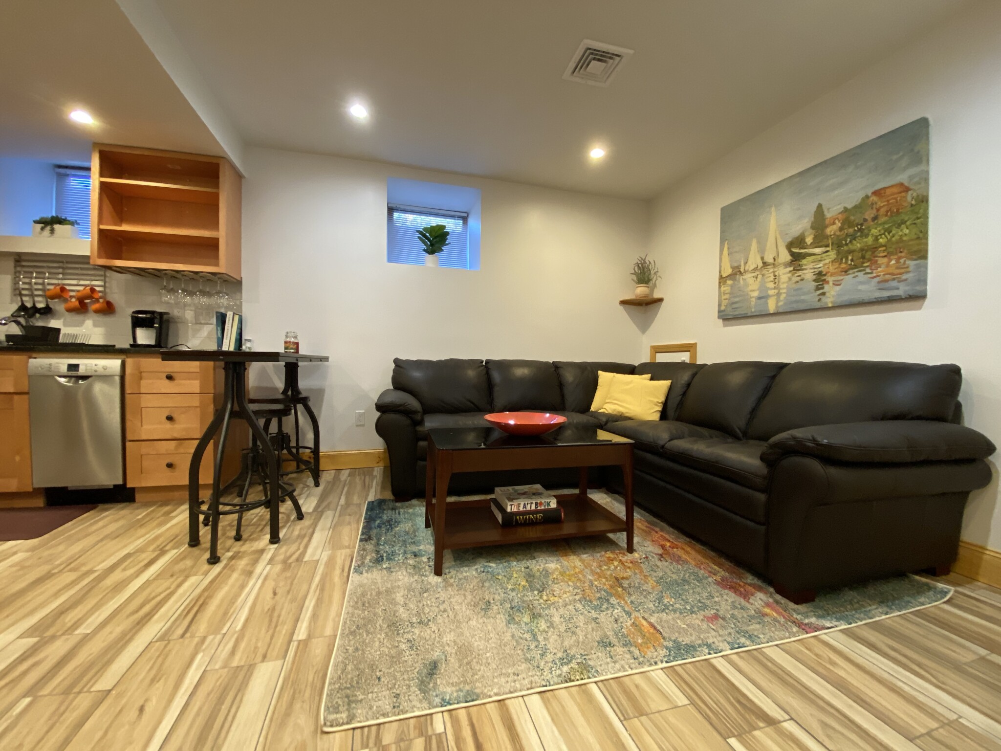1 bed, 1 bath apartment for rent at 1 Abbottsford Rd Unit 1, North Brookline — photo 2 of 12