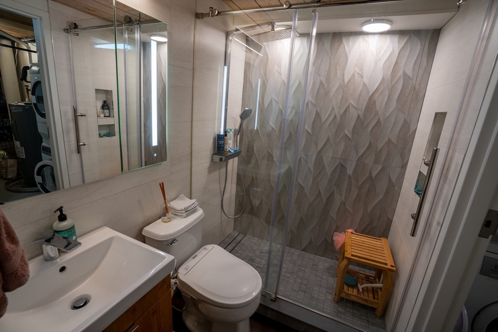 1 bed, 1 bath apartment for rent at 1 Aberdeen Way Unit 118, Cambridge — photo 8 of 16