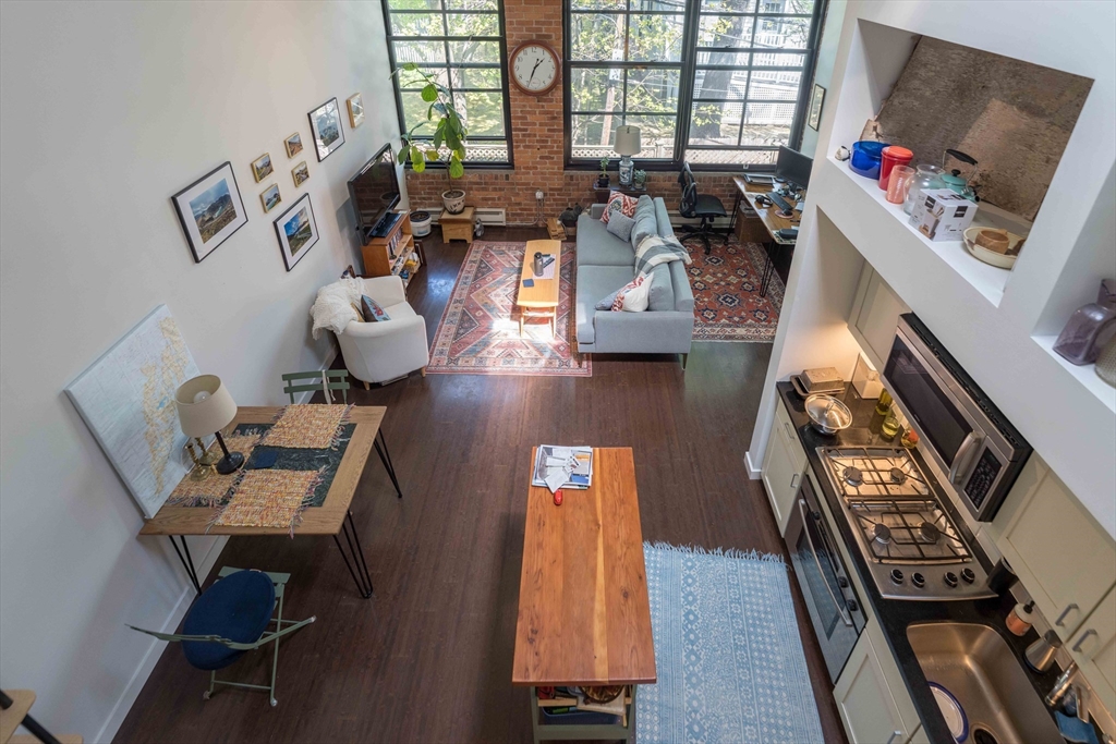 2 bed, 2 bath apartment for rent at 1 Aberdeen Way Unit 214, West Cambridge — photo 3 of 12