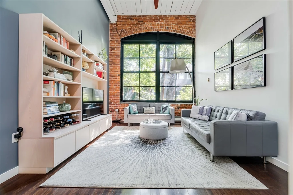1 bed, 1 bath apartment for rent at 1 Aberdeen Way Unit 226, West Cambridge — photo 1 of 21