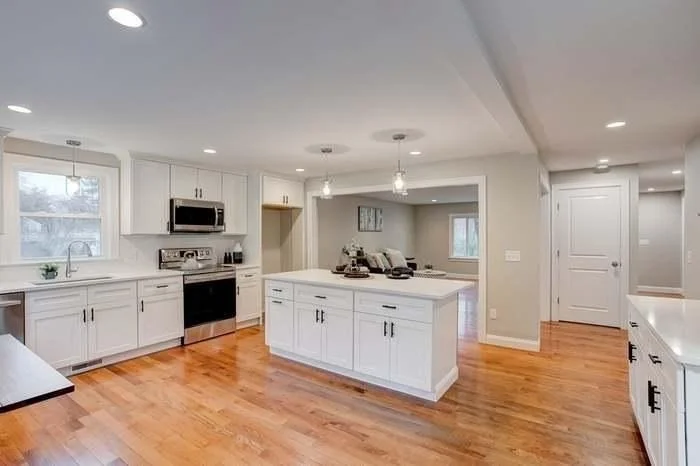 3 bed, 2 bath apartment for rent at 1 Adelman Rd, Wilmington — photo 3 of 14