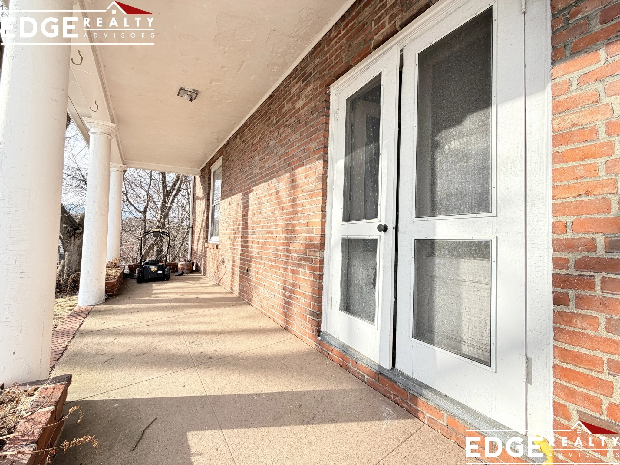 3 bed, 1 bath apartment for rent at 1 Allen Rd Unit 2, Oak Square — photo 8 of 8