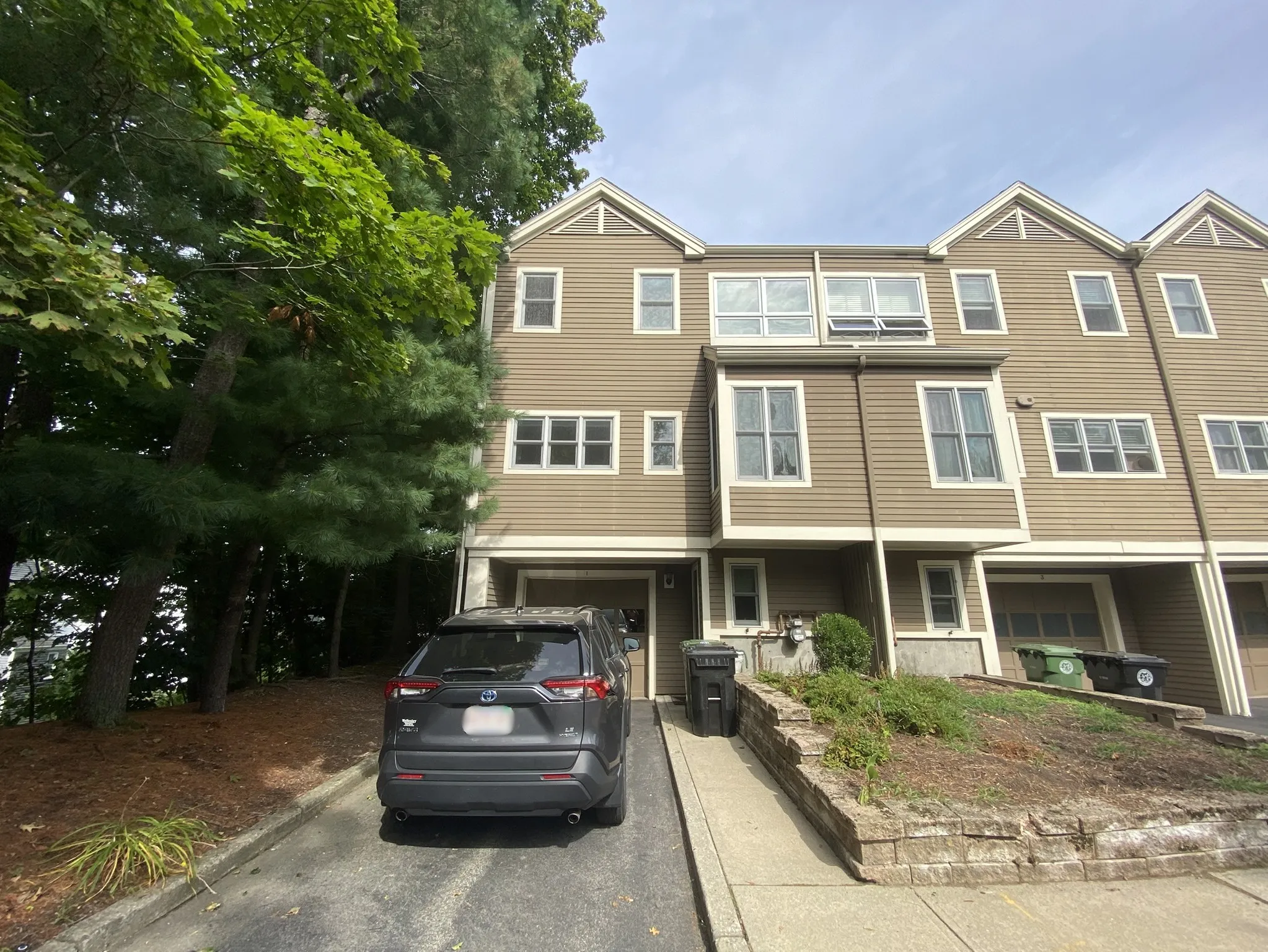 2 bed, 2.5 bath apartment for rent at 1 Angela Ln Unit 1, Watertown — photo 19 of 20