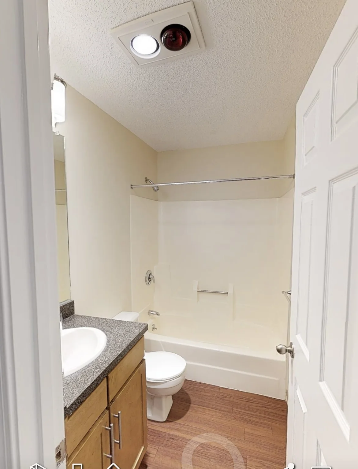 2 bed, 2 bath apartment for rent at 1 Arboretum Way Unit 11-1132, Burlington — photo 6 of 7