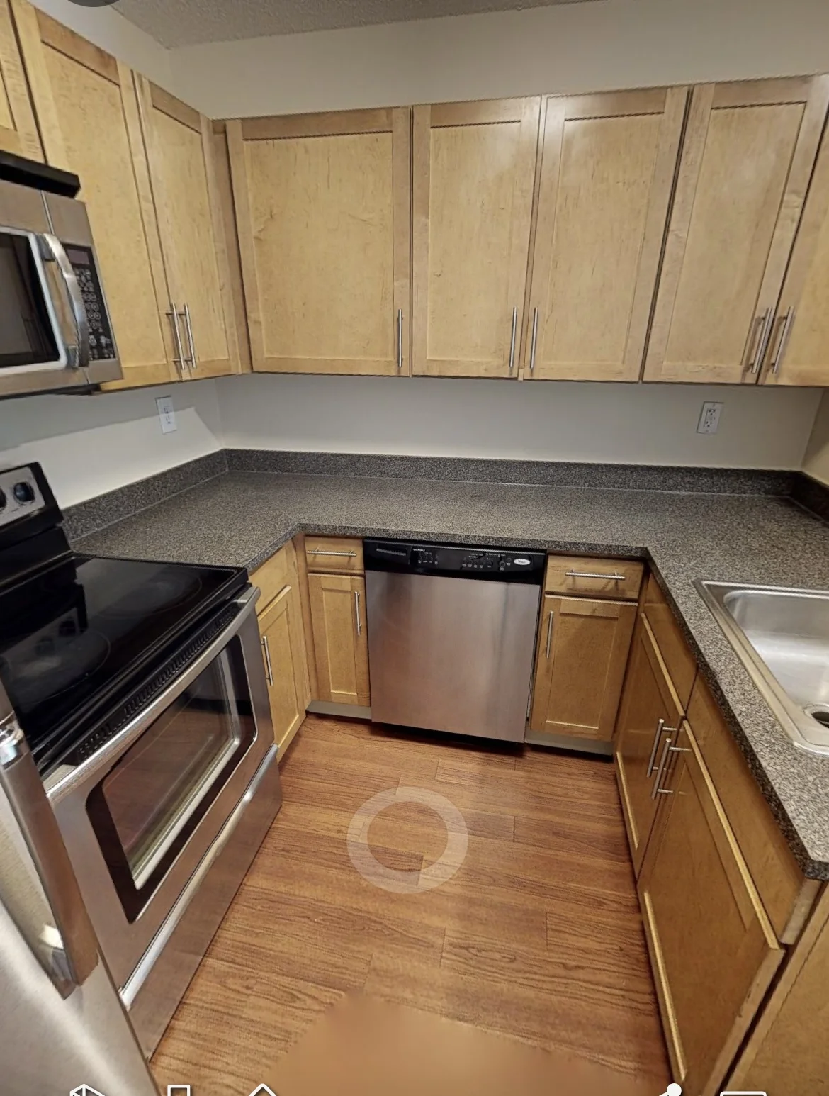 2 bed, 2 bath apartment for rent at 1 Arboretum Way Unit 9-0932, Burlington — photo 4 of 8