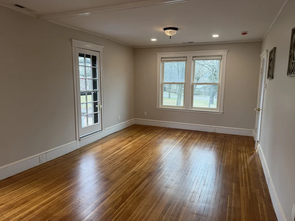 5 bed, 3 bath apartment for rent at 1 Arborway, Jamaica Plain — photo 22 of 34