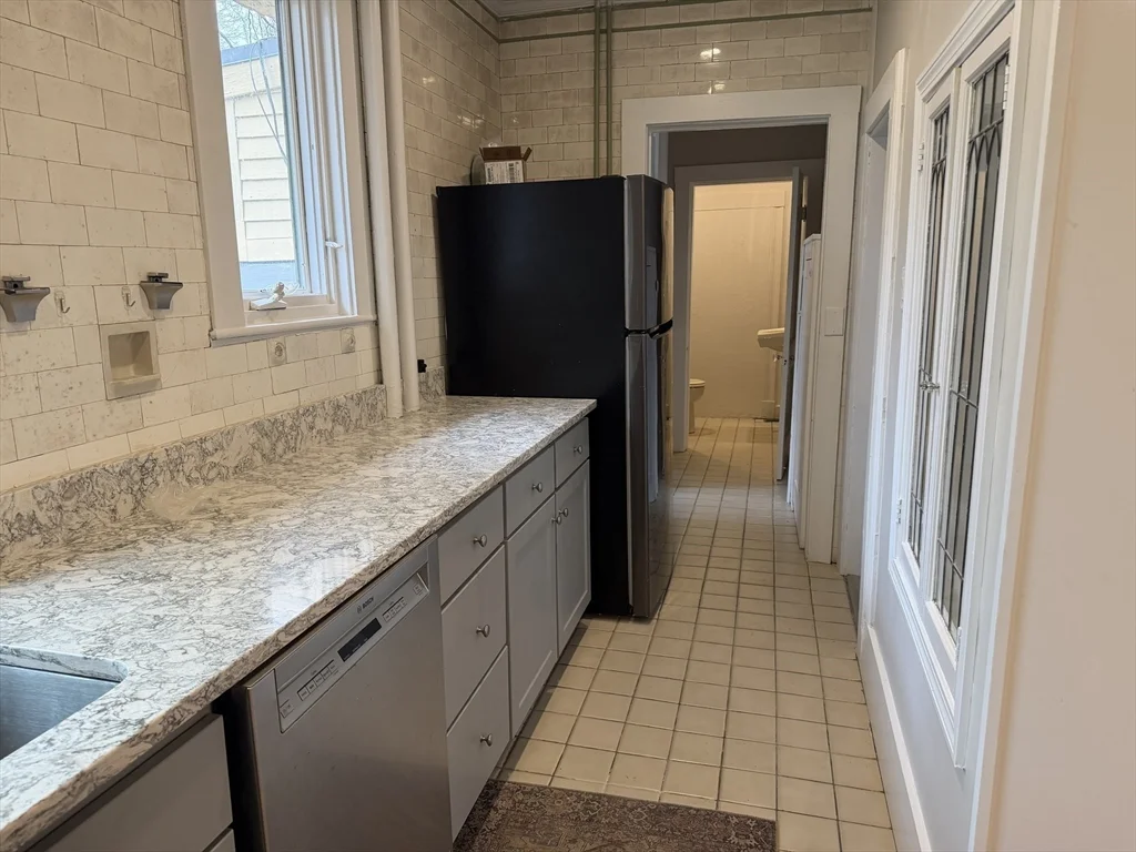 5 bed, 3 bath apartment for rent at 1 Arborway, Jamaica Plain — photo 14 of 34