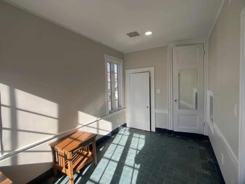 5 bed, 3 bath apartment for rent at 1 Arborway, Jamaica Plain — photo 27 of 34