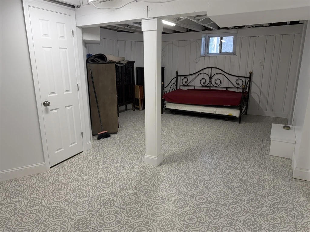 5 bed, 3 bath apartment for rent at 1 Arborway, Jamaica Plain — photo 33 of 34