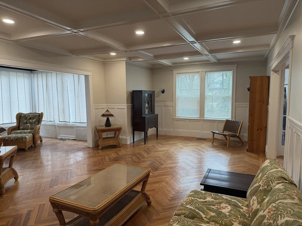 5 bed, 3 bath apartment for rent at 1 Arborway, Jamaica Plain — photo 8 of 34