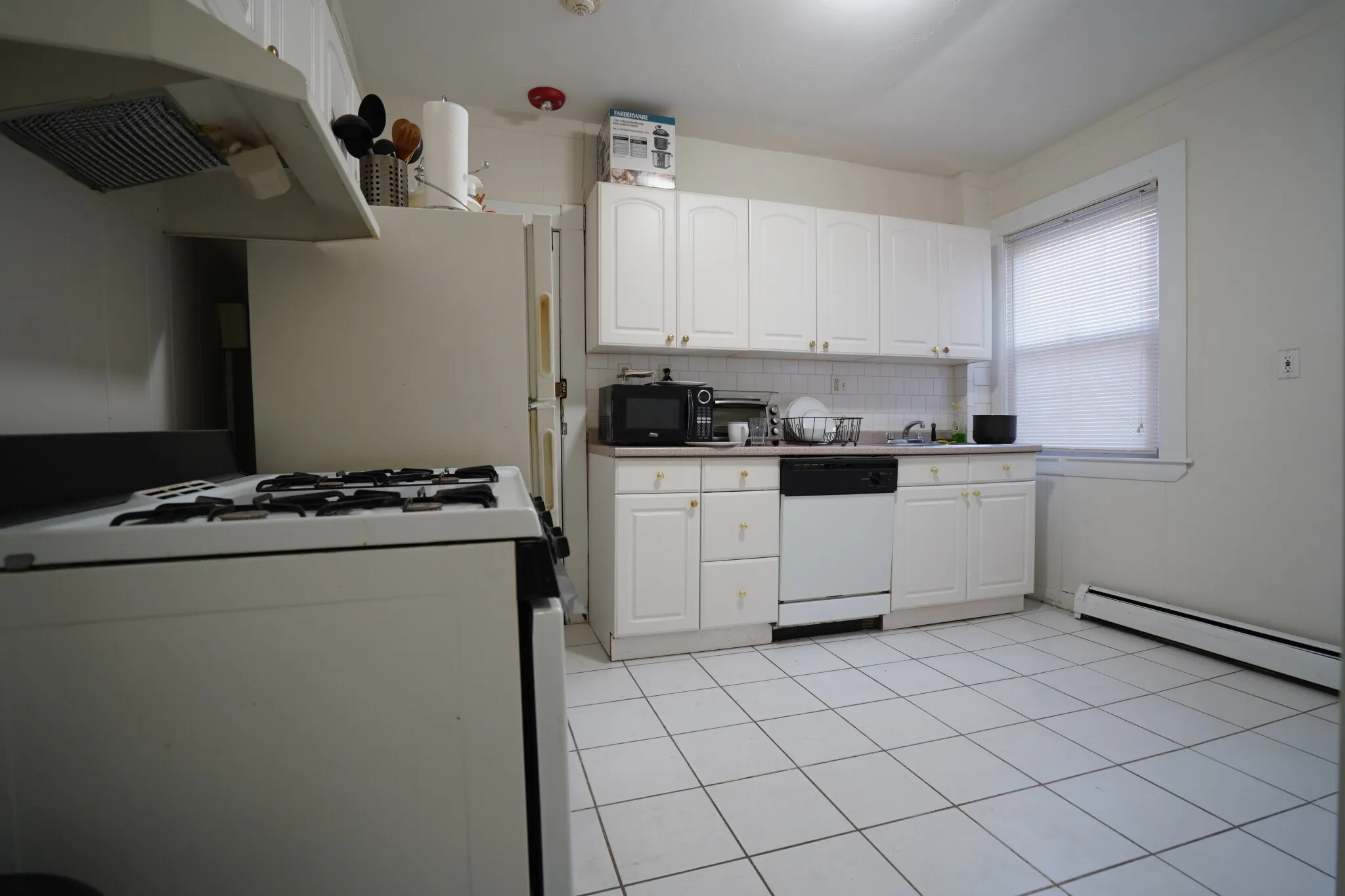 1 bed, 1 bath apartment for rent at 1 Ashford Ct Unit 1, Allston — photo 10 of 17
