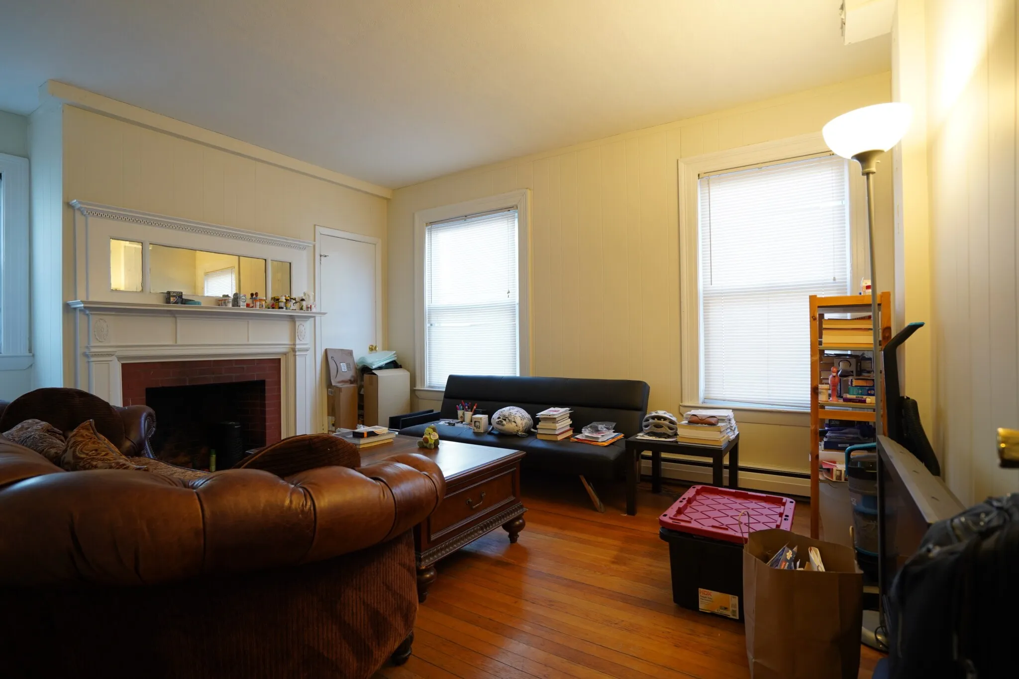 1 bed, 1 bath apartment for rent at 1 Ashford Ct Unit 1, Allston — photo 1 of 17