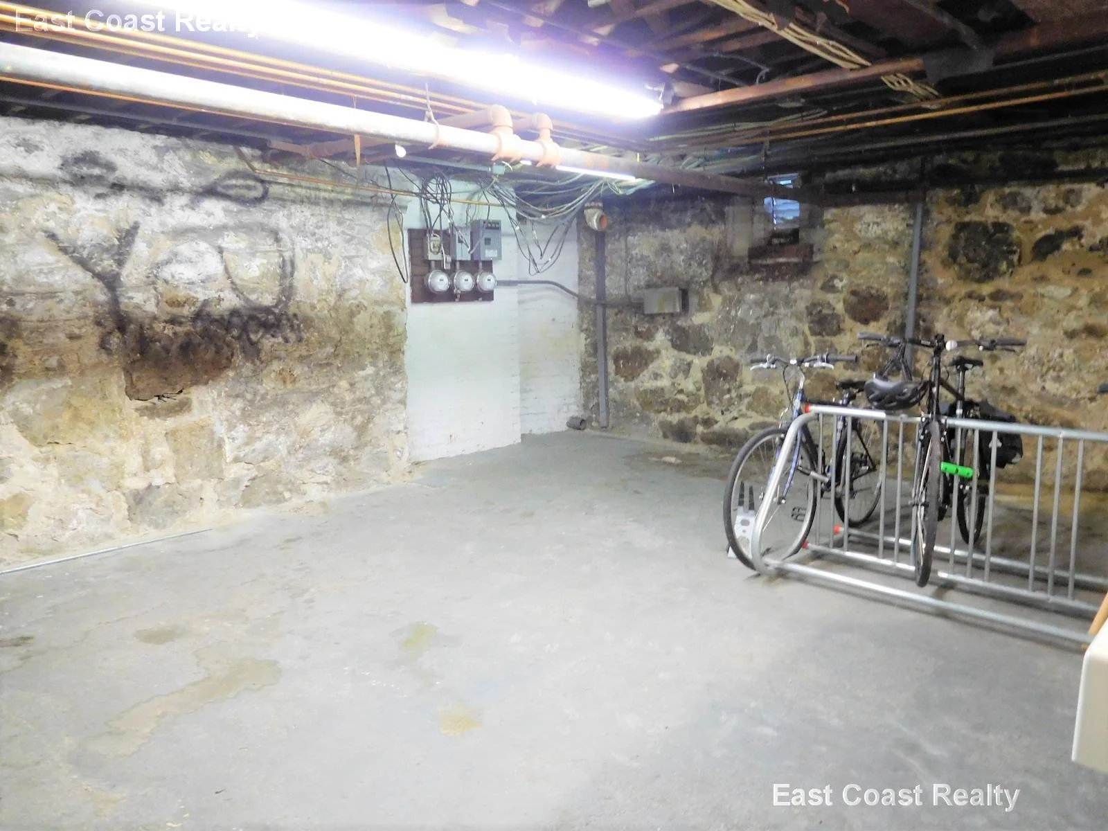 1 bed, 1 bath apartment for rent at 1 Ashford Ct Unit 1, Allston — photo 17 of 17