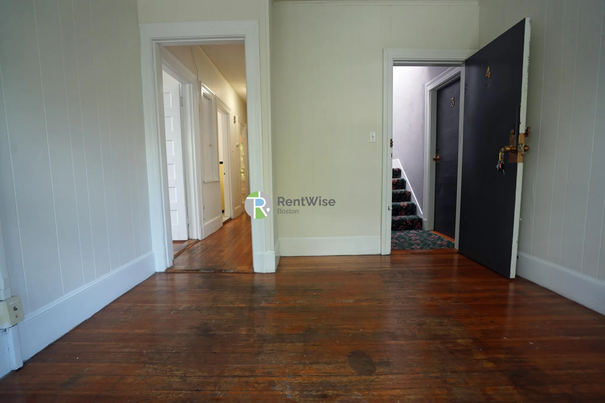2 bed, 1 bath apartment for rent at 1 Ashford Ct Unit 4, Allston — photo 3 of 20