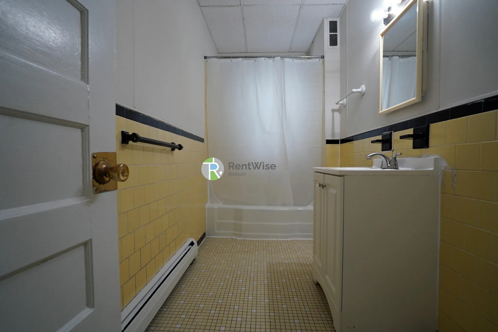 2 bed, 1 bath apartment for rent at 1 Ashford Ct Unit 4, Allston — photo 13 of 20