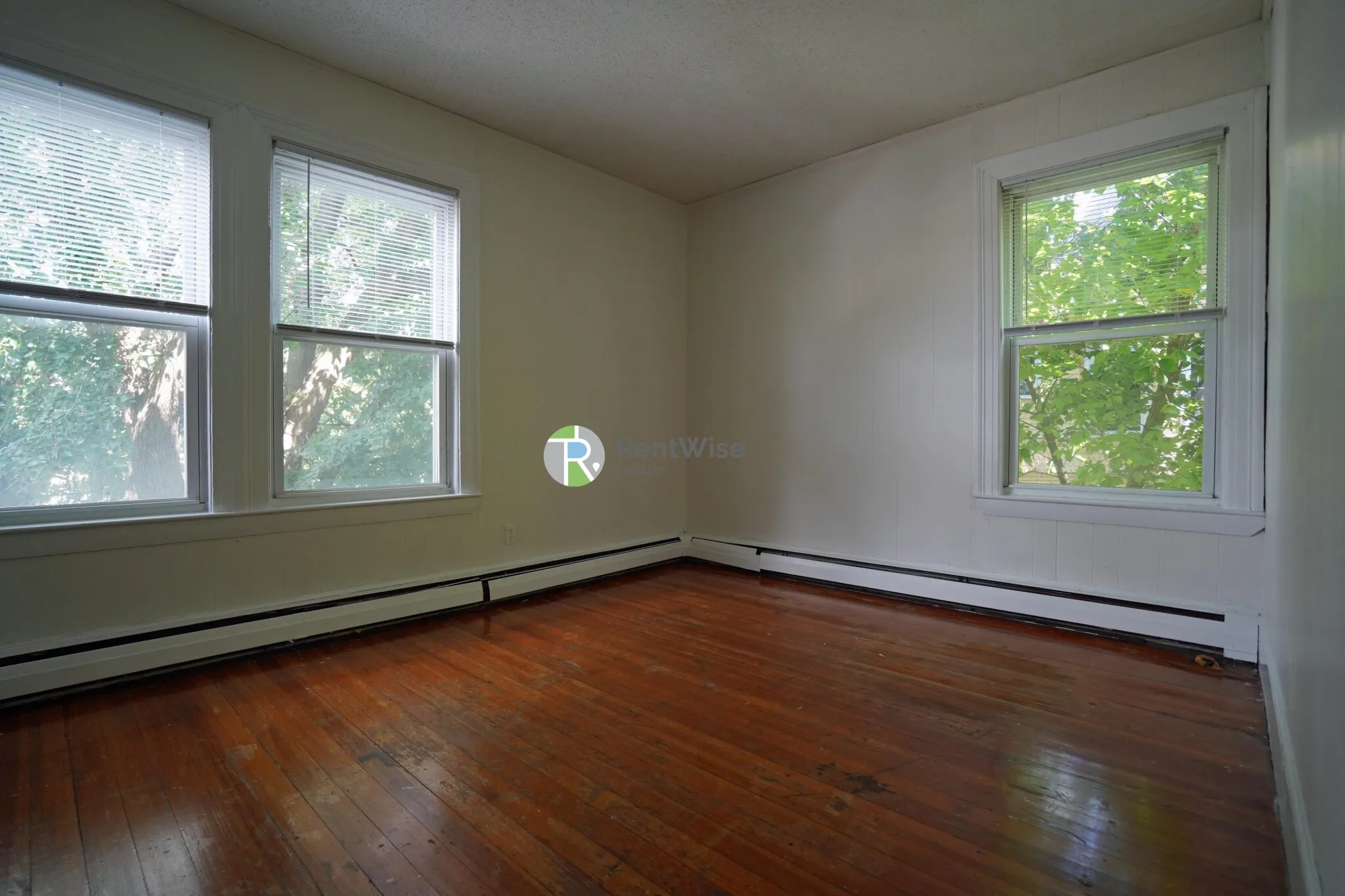 2 bed, 1 bath apartment for rent at 1 Ashford Ct Unit 4, Allston — photo 9 of 20