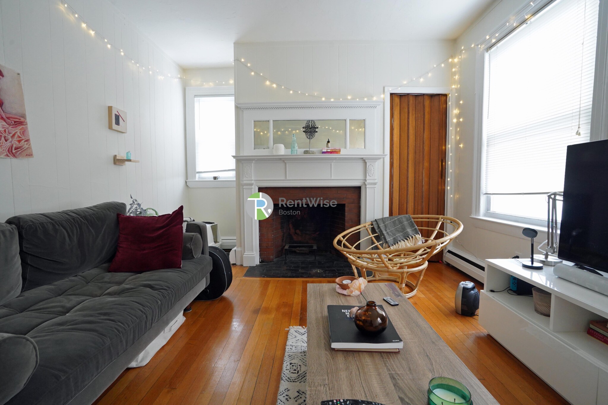 1 bed, 1 bath apartment for rent at 1 Ashford Ct Unit 5, Allston — photo 2 of 17
