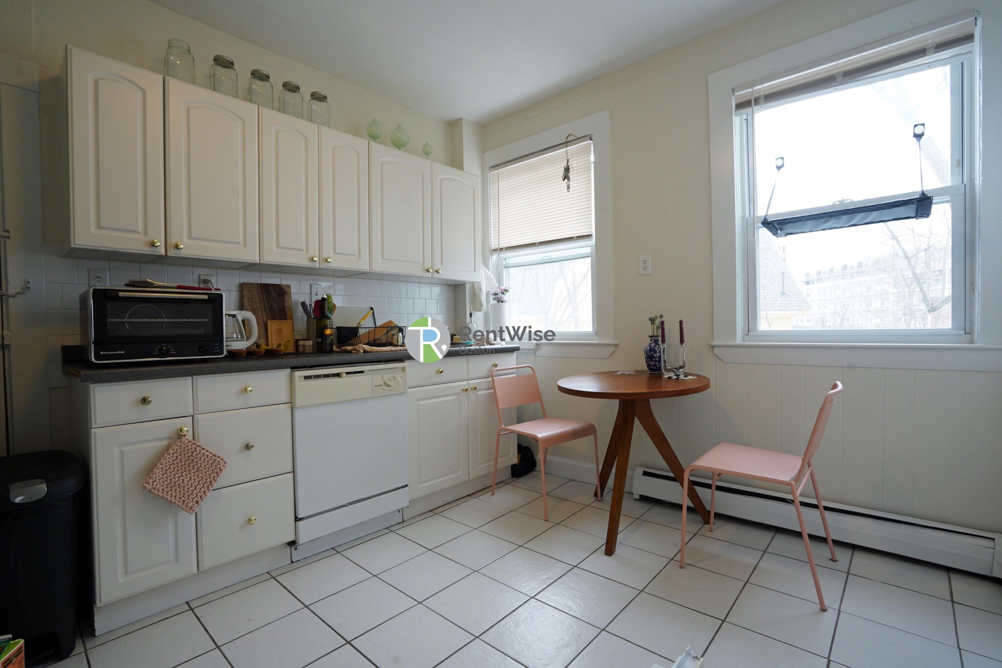 1 bed, 1 bath apartment for rent at 1 Ashford Ct Unit 5, Allston — photo 7 of 17