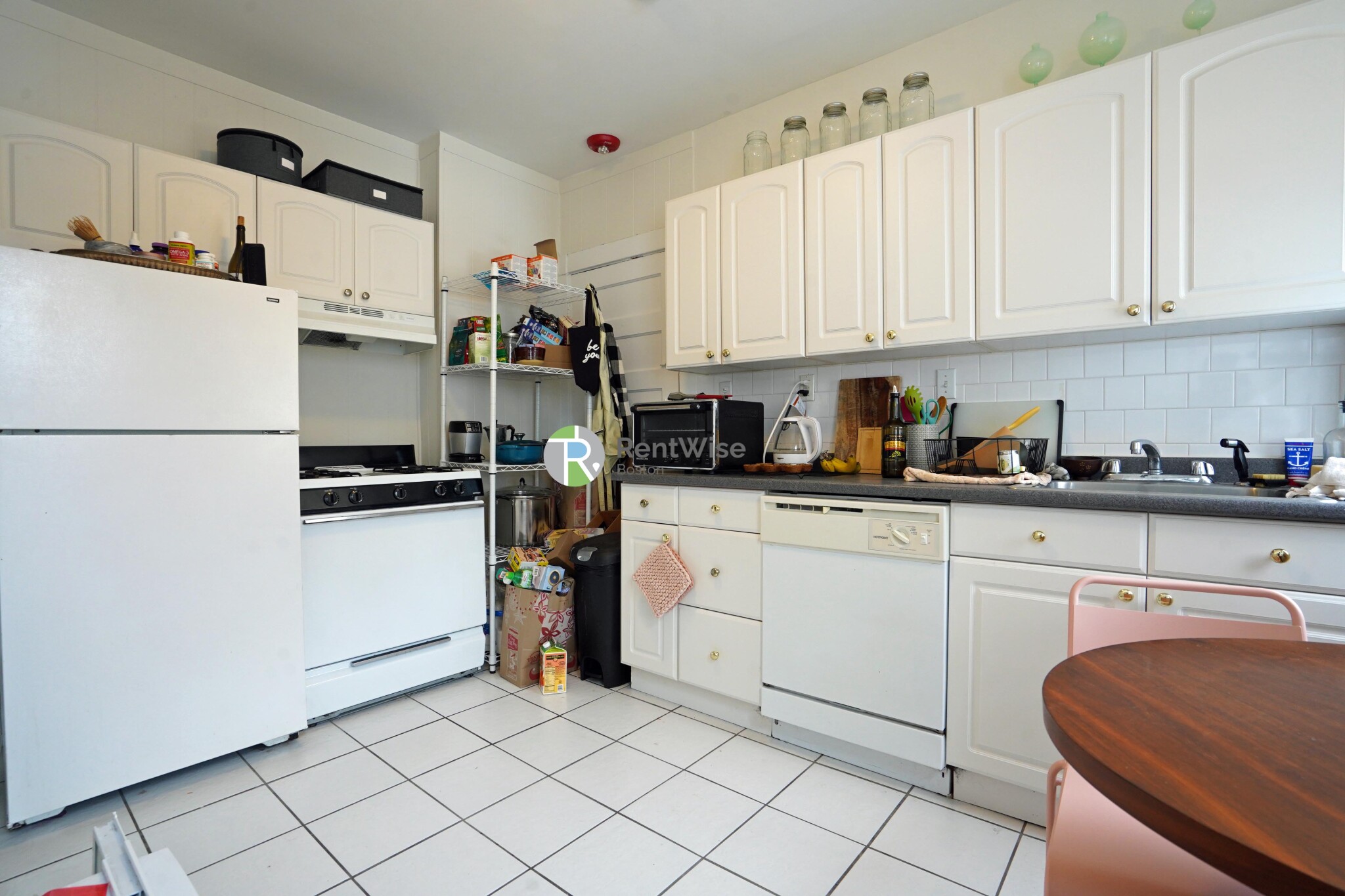1 bed, 1 bath apartment for rent at 1 Ashford Ct Unit 5, Allston — photo 9 of 17