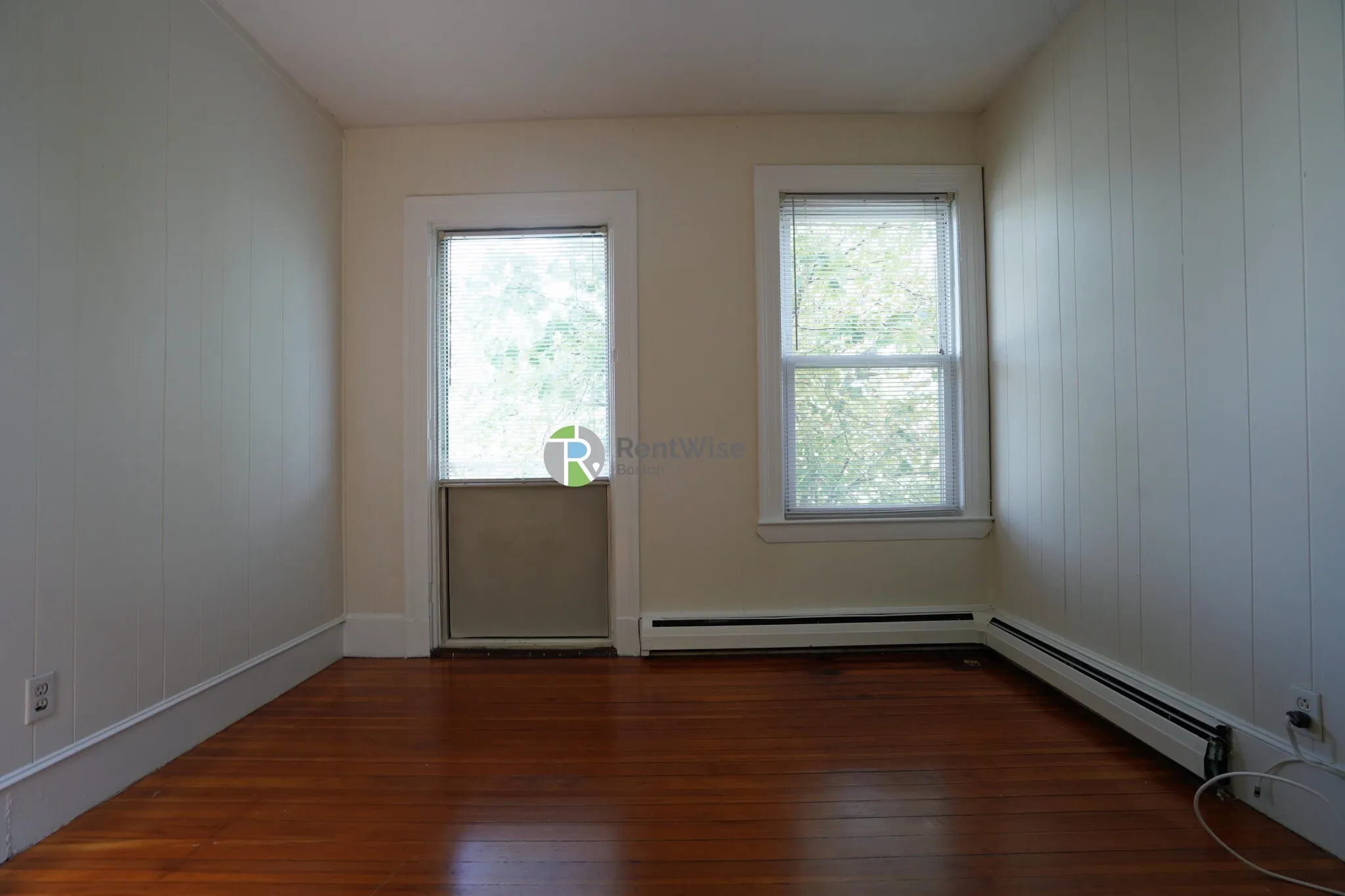 2 bed, 1 bath apartment for rent at 1 Ashford Ct Unit 6, Allston — photo 2 of 23