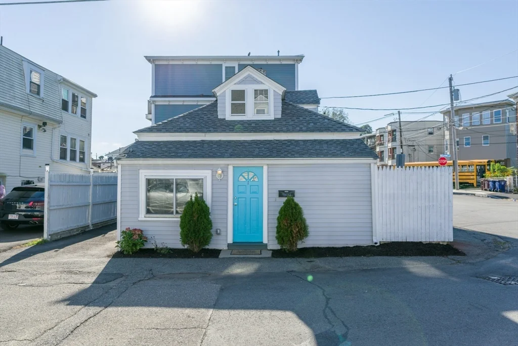 2 bed, 1 bath apartment for rent at 1 Avalon St, Revere — photo 9 of 11
