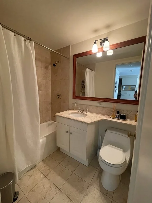 1 bed, 1 bath apartment for rent at 1 Avery St Unit 15E, Midtown — photo 12 of 19