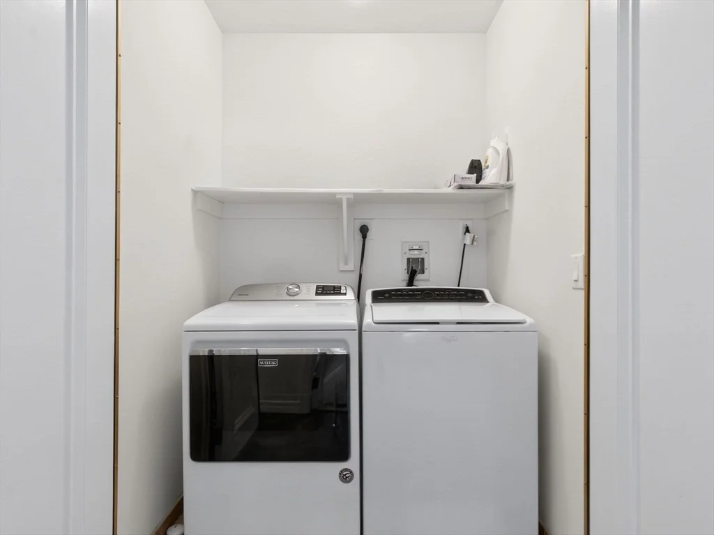 3 bed, 4+ bath apartment for rent at 1 Avery St Unit 24B, Midtown — photo 23 of 29
