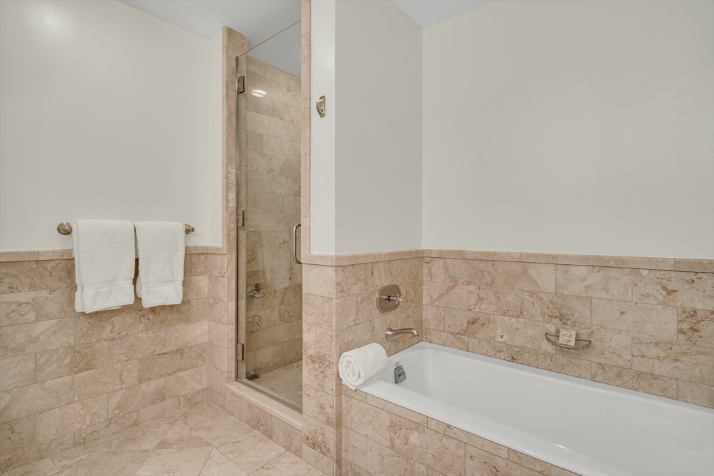 2 bed, 2 bath apartment for rent at 1 Avery St Unit 27C, Midtown — photo 9 of 13