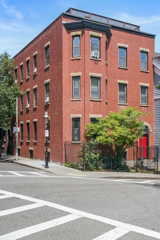 2 bed, 1 bath apartment for rent at 1 Bartlett St Unit 4, Charlestown — photo 8 of 8