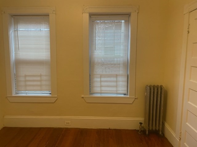 3 bed, 1 bath apartment for rent at 1 Beacon Ave Unit 2R, Holyoke — photo 5 of 8