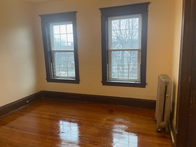 3 bed, 1 bath apartment for rent at 1 Beacon Ave Unit 2R, Holyoke — photo 8 of 8