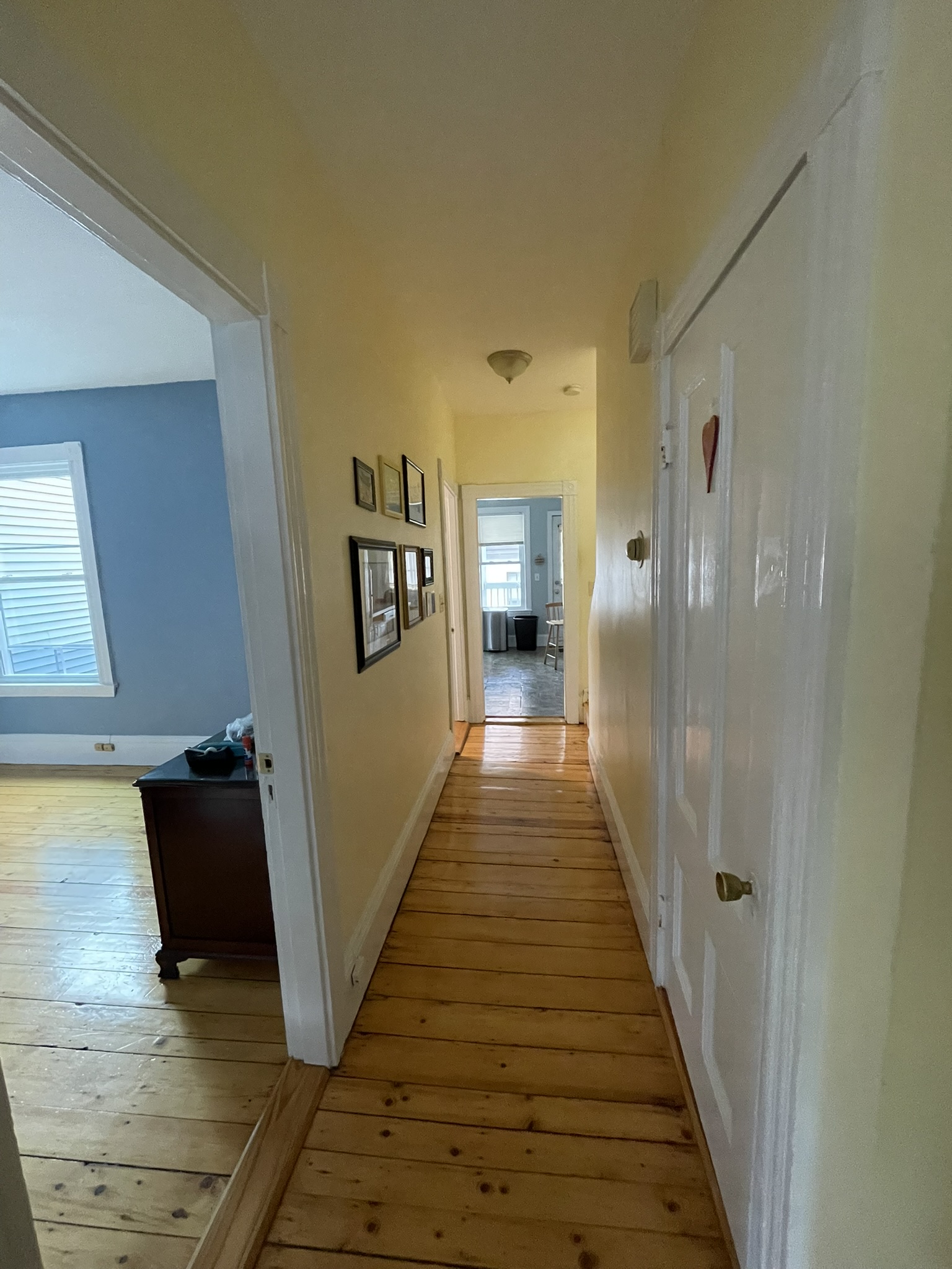 3 bed, 1 bath apartment for rent at 1 Bellevue Ter Unit 2B, South Medford — photo 8 of 22