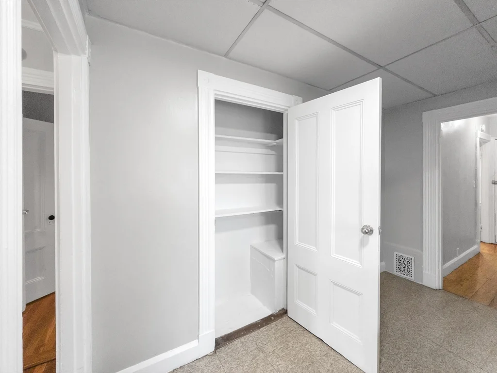2 bed, 1 bath apartment for rent at 1 Belmore Ter Unit 3, Jamaica Plain — photo 6 of 24