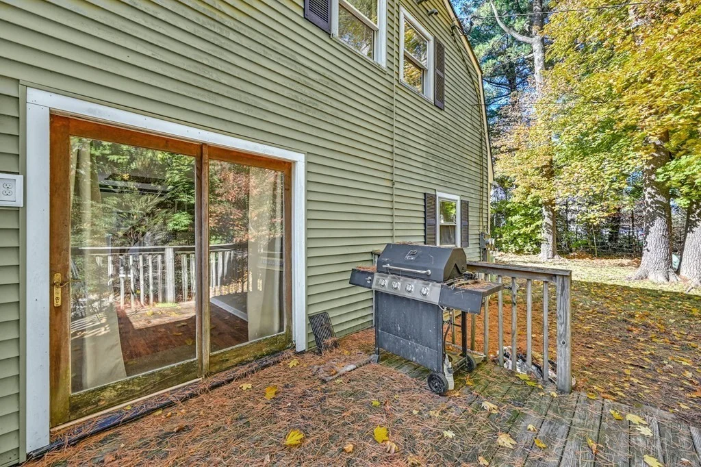 4 bed, 2 bath apartment for rent at 1 Blackstone St Unit 1, Bellingham — photo 20 of 20