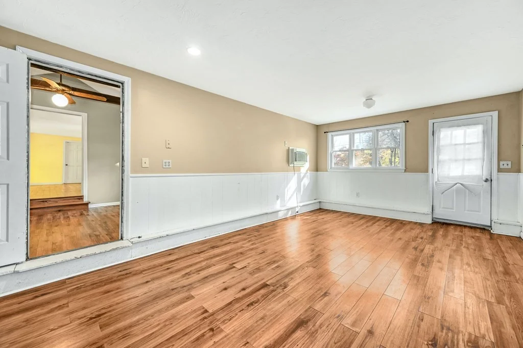 4 bed, 2 bath apartment for rent at 1 Blackstone St Unit 1, Bellingham — photo 15 of 20