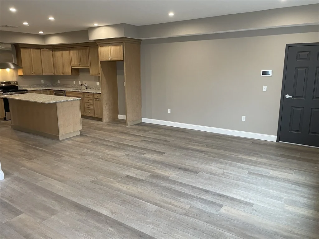 2 bed, 2 bath apartment for rent at 1 Brattle St Unit 1, North Worcester — photo 4 of 21