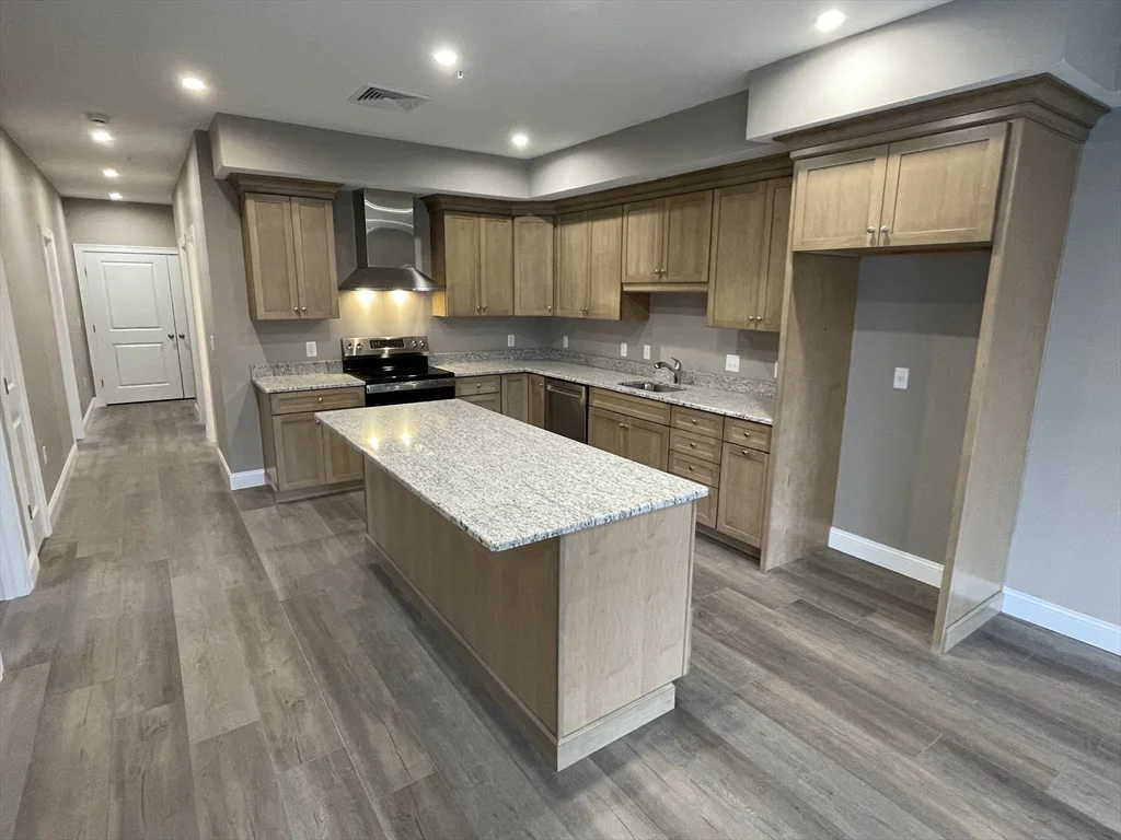 2 bed, 2 bath apartment for rent at 1 Brattle St Unit 3, North Worcester — photo 15 of 21