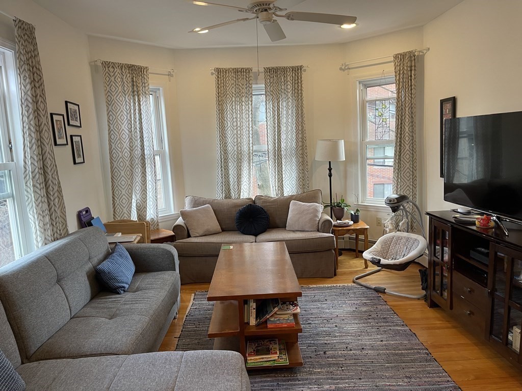 3 bed, 1 bath apartment for rent at 1 Brook St Unit 2, Central Village — photo 3 of 16